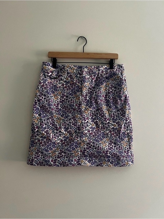 Talbots Dresses & Skirts - Talbots Floral Skirt Women’s 8 Purple Cotton Liberty Style Preppy Cottagecore